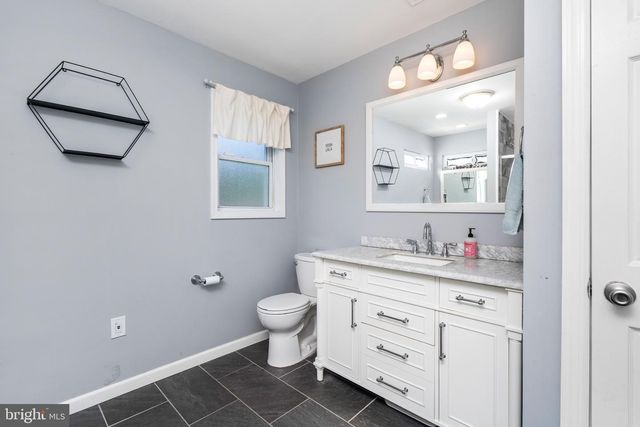 400 MONMOUTH ST, Hightstown, NJ 08520