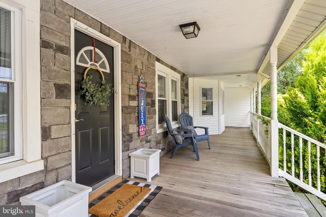 400 MONMOUTH ST, Hightstown, NJ 08520