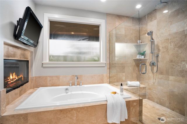 1540 Kirkland Avenue, Kirkland, WA 98033