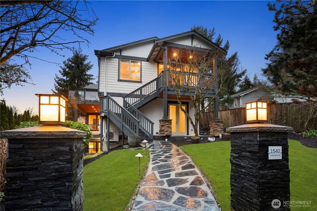 1540 Kirkland Avenue, Kirkland, WA 98033