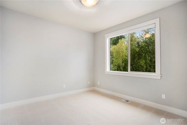 1540 Kirkland Avenue, Kirkland, WA 98033