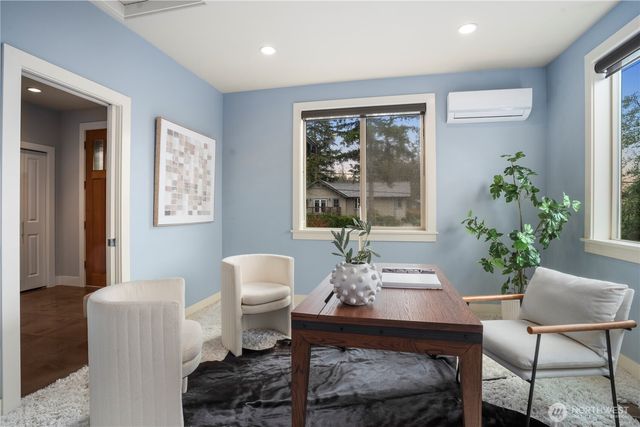 1540 Kirkland Avenue, Kirkland, WA 98033