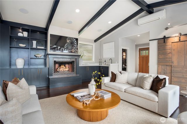 1540 Kirkland Avenue, Kirkland, WA 98033