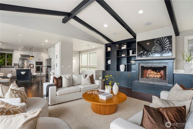 1540 Kirkland Avenue, Kirkland, WA 98033