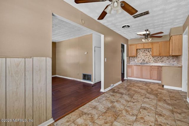 2118 W 18TH Street, Jacksonville, FL 32209