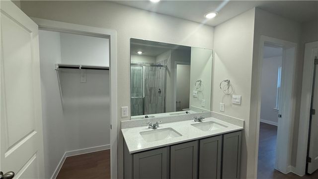 106 Kokomo Ct, Rockport, TX 78382