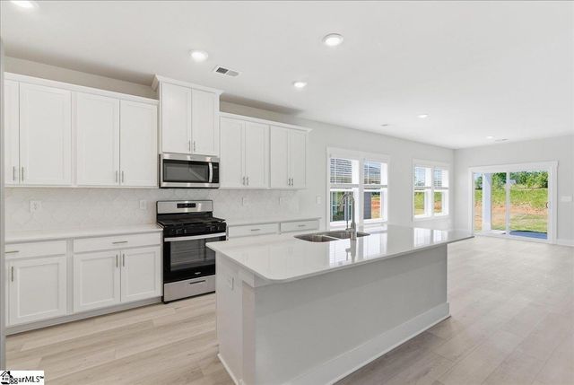 520 Hadlow Street, Greer, SC 29651