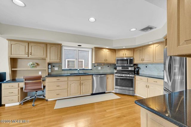 608 Cedarcrest Drive, Brielle, NJ 08730