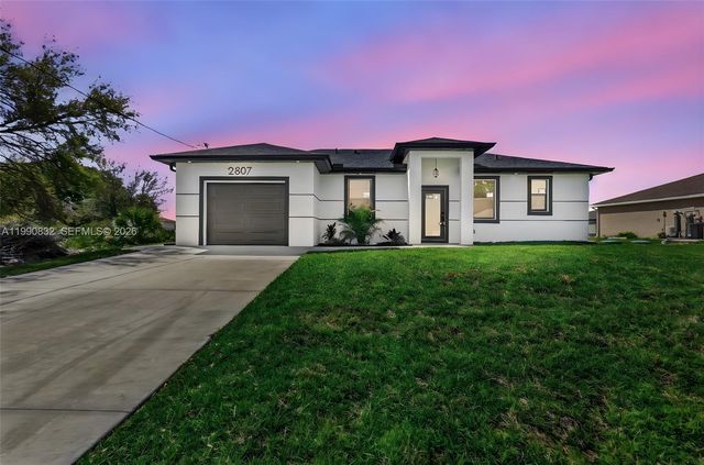 2807 74th Street W, Lehigh Acres, FL 33971