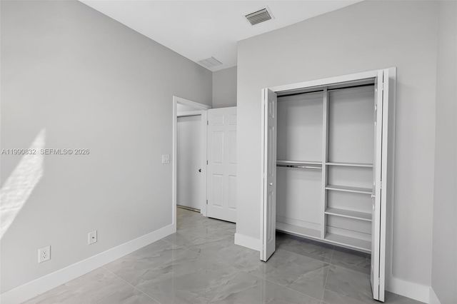 2807 74th Street W, Lehigh Acres, FL 33971