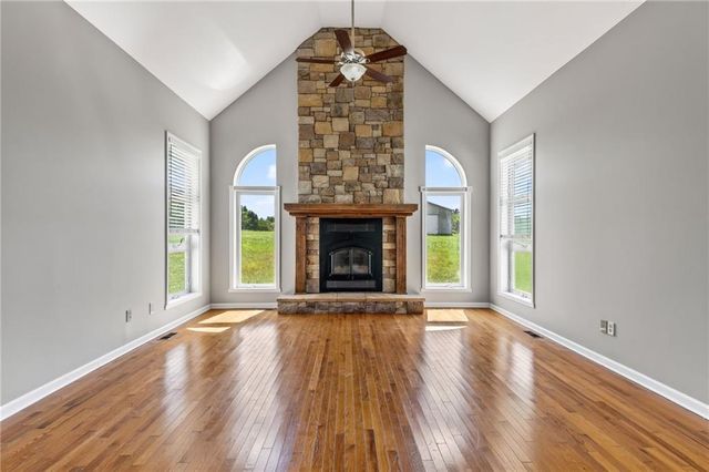 1910 600th Road, Kingsville, MO 64061