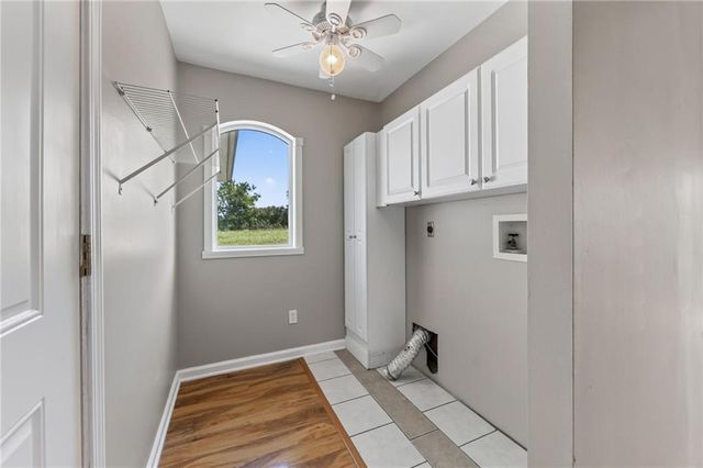 1910 600th Road, Kingsville, MO 64061