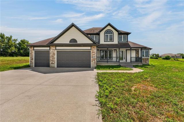 1910 600th Road, Kingsville, MO 64061