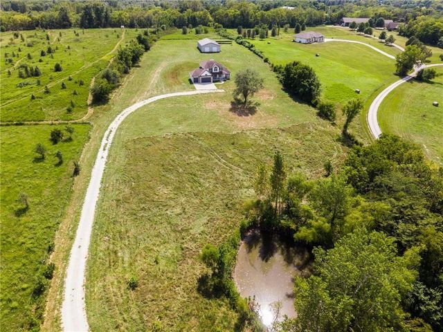 1910 600th Road, Kingsville, MO 64061