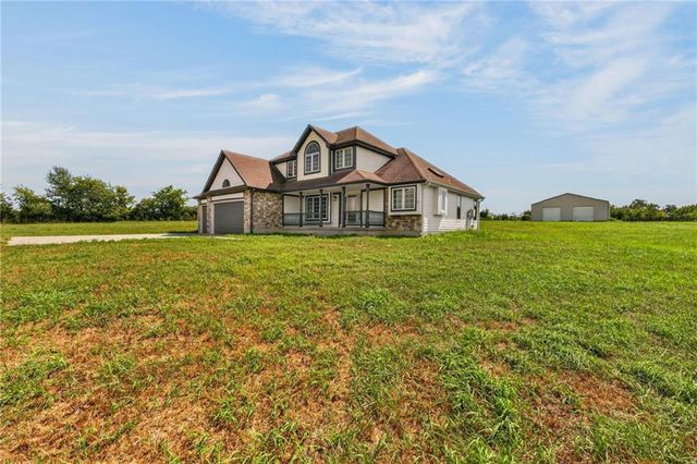 1910 600th Road, Kingsville, MO 64061
