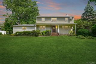 6 Duquesne Drive, Greenlawn, NY 11740