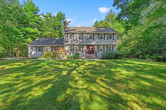 6 Holloway Brook Rd, Lakeville, MA 02347