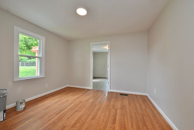 1025 Hawk Street NE, Cleveland, TN 37311