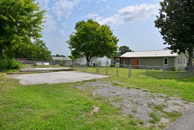 1025 Hawk Street NE, Cleveland, TN 37311