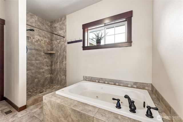 13903 Solberg Road SE, Yelm, WA 98597