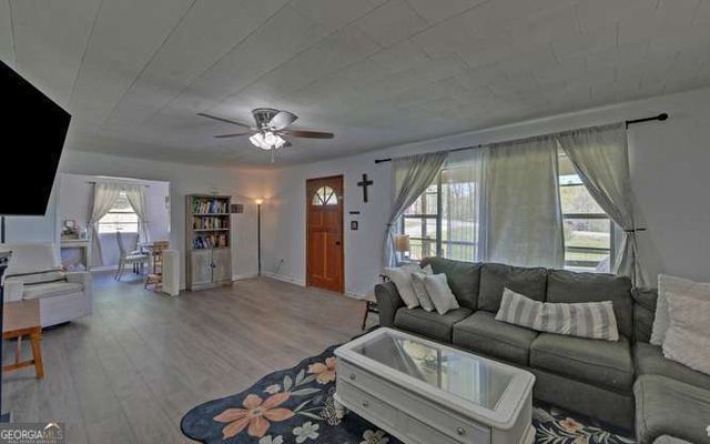 810 Grassy Creek Road, Copperhill, TN 37317