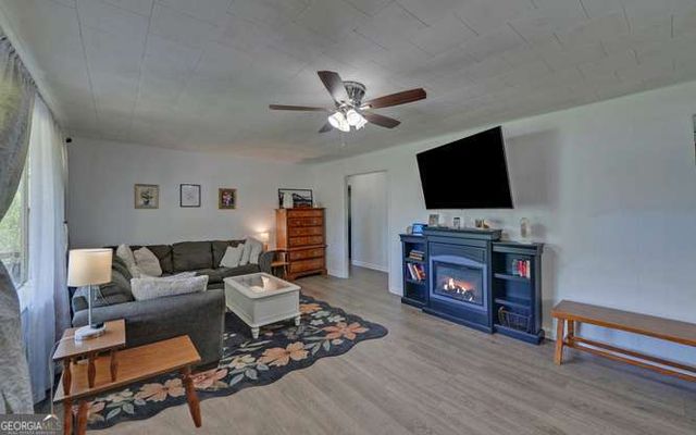 810 Grassy Creek Road, Copperhill, TN 37317