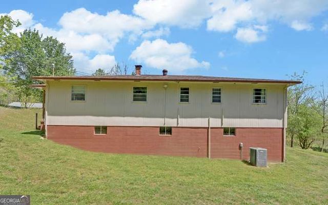810 Grassy Creek Road, Copperhill, TN 37317