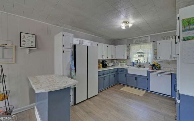 810 Grassy Creek Road, Copperhill, TN 37317
