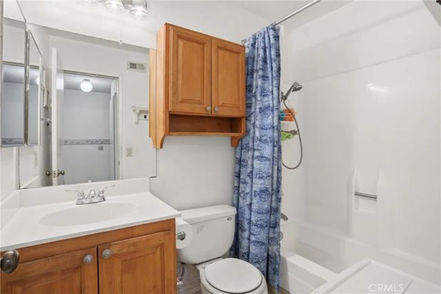 1252 N Citrus 2, Covina, CA 91722