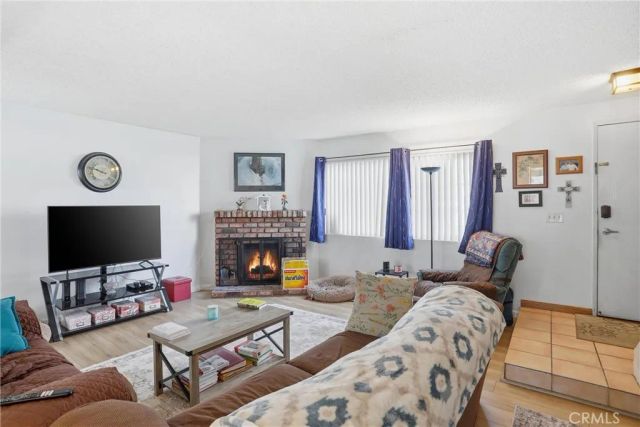 1252 N Citrus 2, Covina, CA 91722