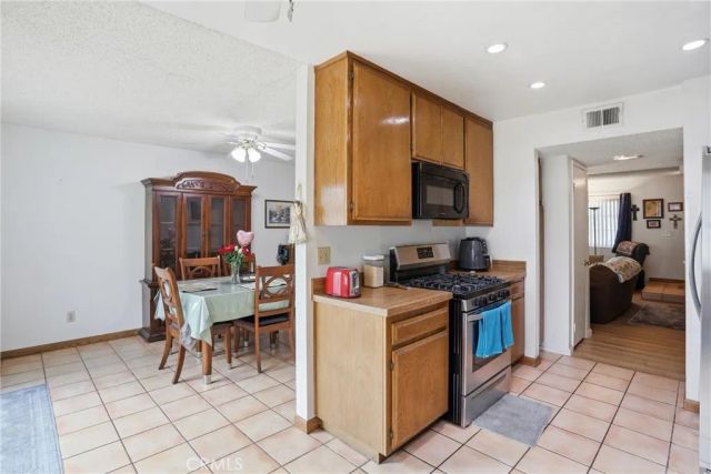 1252 N Citrus 2, Covina, CA 91722