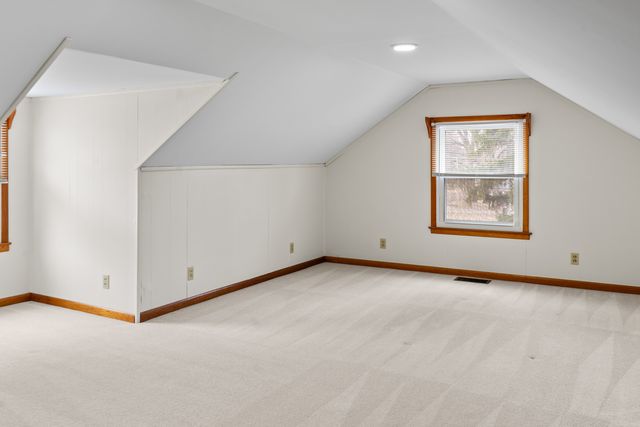 316 8th Avenue, Camanche, IA 52730