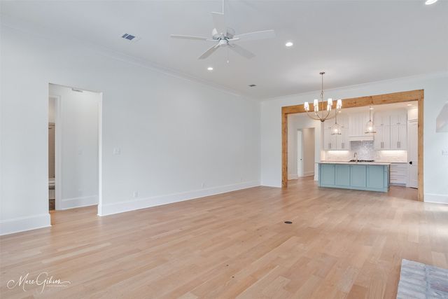 2129 Pecan Square Avenue, Shreveport, LA 71106