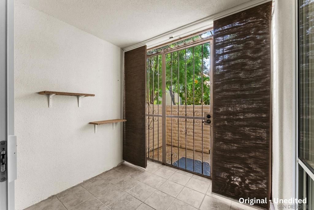 Image 8 of property listing at 4843 Collwood Blvd B, San Diego, CA 92115