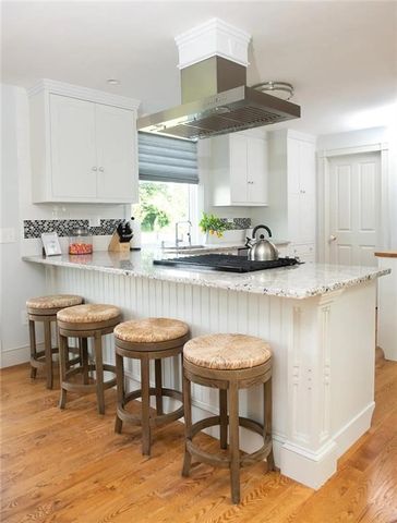 163 Morrison Avenue, Middletown, RI 02842