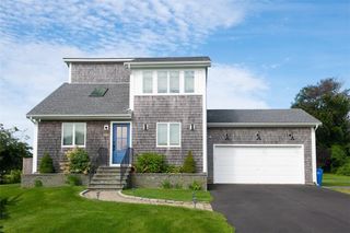 163 Morrison Avenue, Middletown, RI 02842