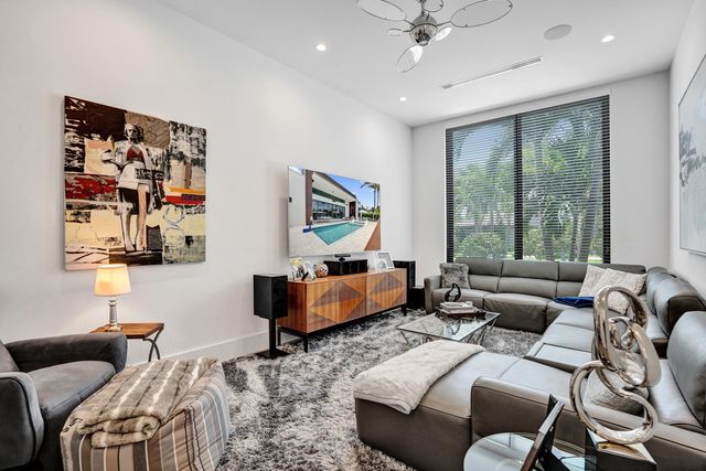 2816 NE 38th Street, Fort Lauderdale, FL 33308