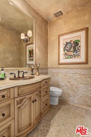 9355 Kirkside Road, Los Angeles, CA 90035