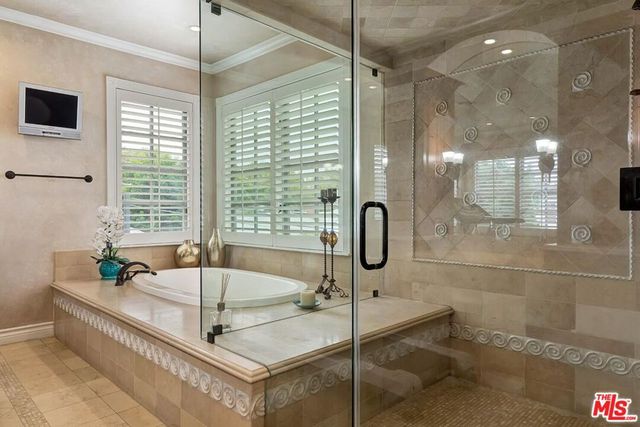 9355 Kirkside Road, Los Angeles, CA 90035