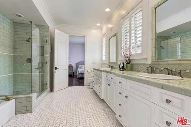 9355 Kirkside Road, Los Angeles, CA 90035