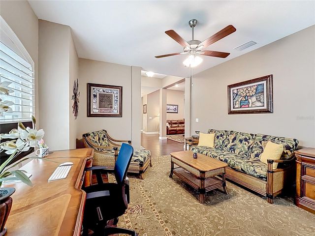 904 PASO ALLEY, Fruitland Park, FL 34731