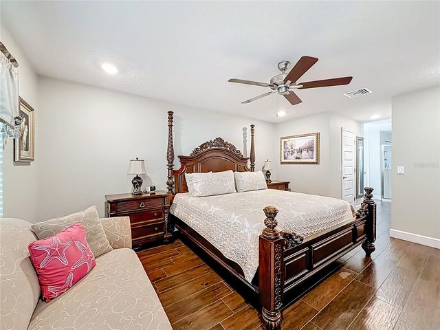 904 PASO ALLEY, Fruitland Park, FL 34731