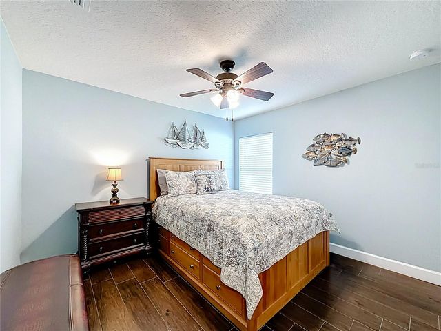 904 PASO ALLEY, Fruitland Park, FL 34731