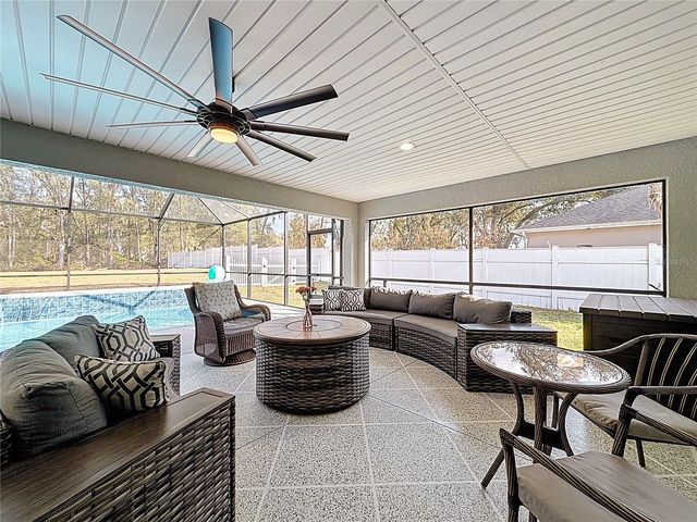 904 PASO ALLEY, Fruitland Park, FL 34731