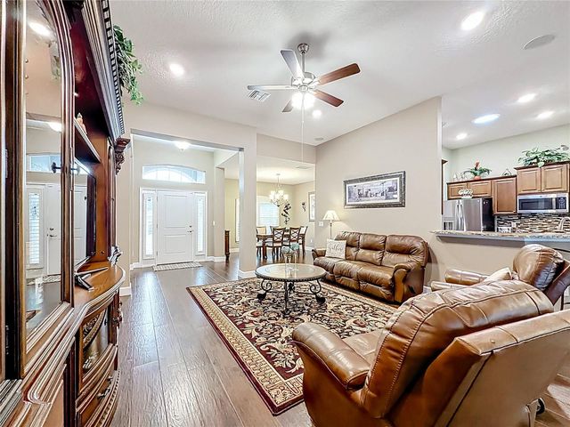 904 PASO ALLEY, Fruitland Park, FL 34731