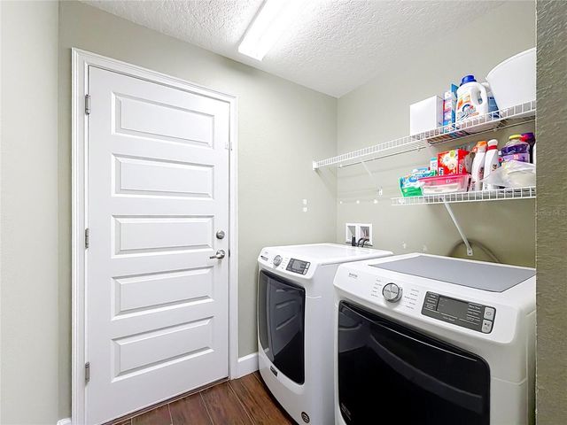 904 PASO ALLEY, Fruitland Park, FL 34731