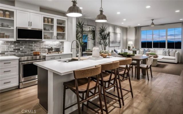28988 SKYHAVEN Court, Temecula, CA 92590