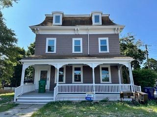 440 Newtonville Ave 4, Newton, MA 02460