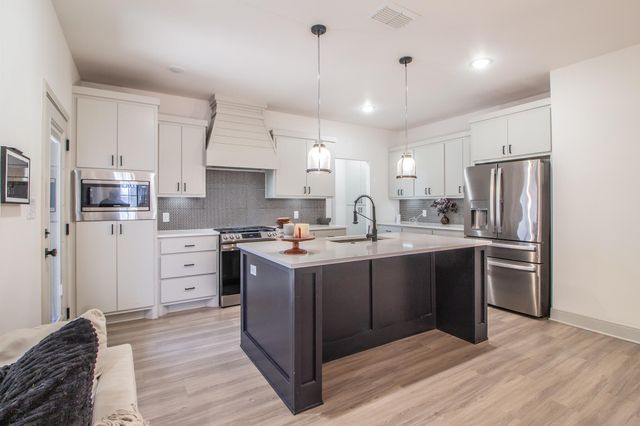 6910 18th Street, Lubbock, TX 79407