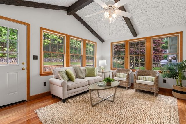 33 Heather Drive, Norwood, MA 02062